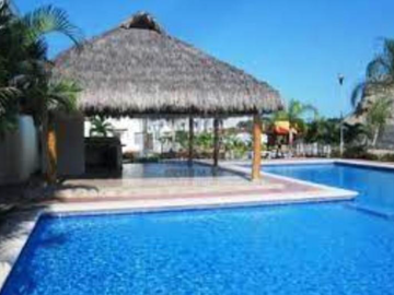 VENDO CASA EN RESIDENCIAL VILLA DEL MAR, MANZANILLO CERCA CENTRO COMERCIAL PUNTO BAHIA