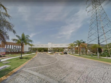 VENDO CASA EN RESIDENCIAL VILLA DEL MAR, MANZANILLO CERCA CENTRO COMERCIAL PUNTO BAHIA
