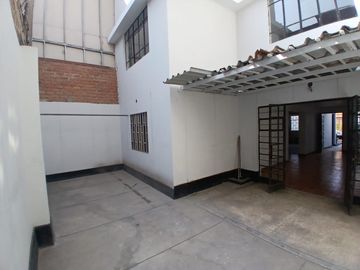 🚨 VENDO CASA EN SAN JUAN DE MIRAFLORES