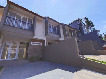 Rumah baru 2 lantai komplek di sayap gegerkalong sarijadi sukahaji