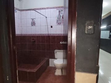 CASA COMERCIAL EN VENTA EN PLENA AV ANGELICA GAMARRA!!!