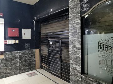 CASA COMERCIAL EN VENTA EN PLENA AV ANGELICA GAMARRA!!!