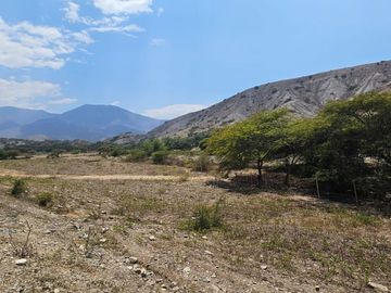 ¡Gran Oportunidad De Inversión En Collambay – Más De 10,000 M² A Un Precio Increíble! | (aipanaque)