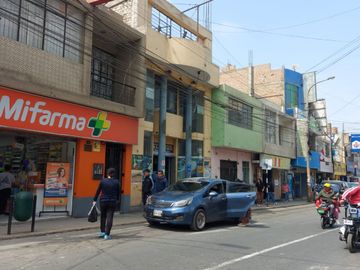 VENTA DE LOCAL-TIENDA-OFICINA EN HUARAL
