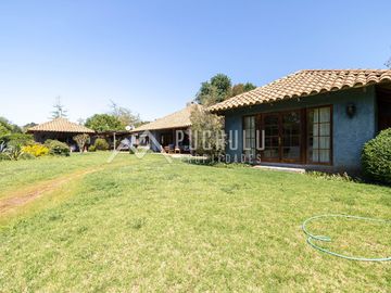 Limache, Hermosa Y Amplia Casa En Parcela De 6500 Mt
