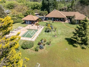 Limache, Hermosa Y Amplia Casa En Parcela De 6500 Mt