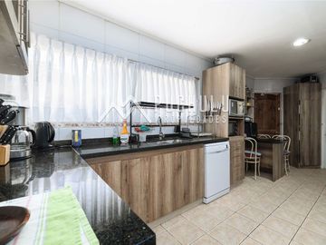 Limache, 2 Casas Grandes Con Piscina Y Quinchos