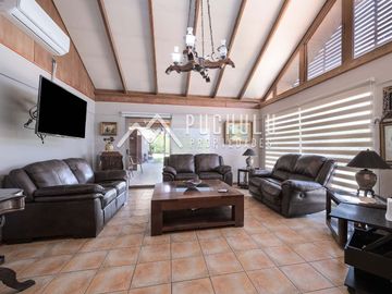 Limache, 2 Casas Grandes Con Piscina Y Quinchos