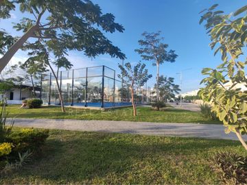 Casa de 2 pisos con 2 recámaras en privada residencial - Entrega inmediata