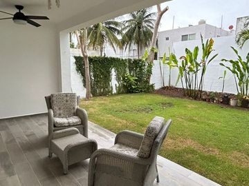 Casa en Venta, esquina, Sodzil Norte, Mérida Yucatán