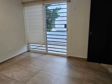 Casa en Venta, esquina, Sodzil Norte, Mérida Yucatán