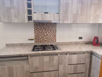 SE VENDE HERMOSA Y AMPLIA CASA EN SECTOR LA FLORIDA - CALLE MADRESELVA, LA SERENA.