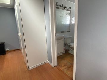 SE VENDE HERMOSA Y AMPLIA CASA EN SECTOR LA FLORIDA - CALLE MADRESELVA, LA SERENA.