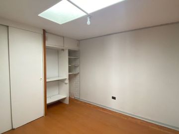SE VENDE HERMOSA Y AMPLIA CASA EN SECTOR LA FLORIDA - CALLE MADRESELVA, LA SERENA.