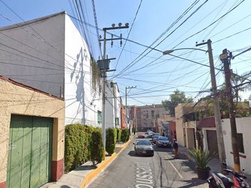 CASA EN VENTA EN BARRIO DEL NIÑO JESUS, COYOACAN!!!