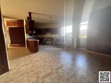 CASA EN VENTA, PRIMERA SECCIÓN DE BALCONES DEL CAMPESTRE, LEÓN, GTO; SUPER PRECIO DE OPORTUNIDAD.