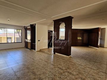 CASA EN VENTA, PRIMERA SECCIÓN DE BALCONES DEL CAMPESTRE, LEÓN, GTO; SUPER PRECIO DE OPORTUNIDAD.