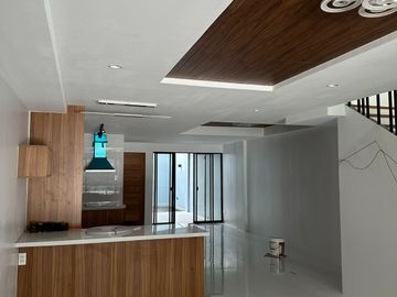 FOR SALE - Brand New Modern Three Storey Townhouse in Sta. Mesa, Manila