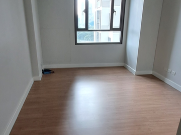 FOR SALE - Unit in West Tower, The Arton by Rockwell, Quezon City