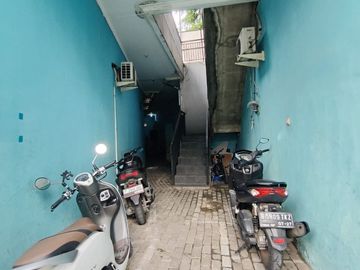Kontrakan 16 pintu di pondok kelapa jakarta timur
