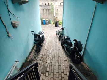 Kontrakan 16 pintu di pondok kelapa jakarta timur
