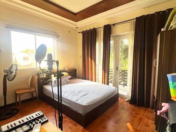 Modern House with Pool for Sale in Greenwoods Executive Village, Pasig City