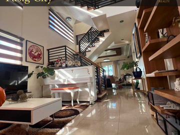 Modern House with Pool for Sale in Greenwoods Executive Village, Pasig City