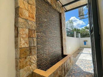 FOR SALE FULLY FURNISHED MODERN HOUSE IN PAMPANGA NEAR SNR AND NLEX