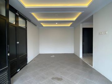Dijual Rumah Cluster Modern Classic, 4 Bedroom di Jagakarsa Jakarta Selatan