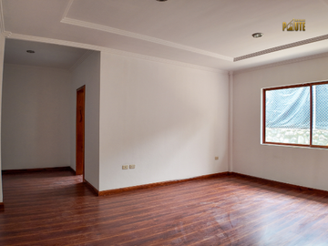 Casa por estrenar de venta en el Canton Paute sector La higuera