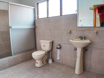 Casa por estrenar de venta en el Canton Paute sector La higuera