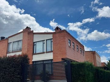 Se vende hermosa casa en el Condominio Riveras de Susagua en Zipaquira