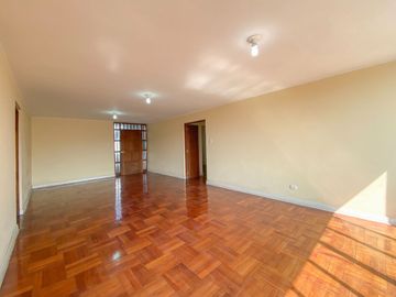¡Gran Oportunidad de Inversión en zona comercial en Santa Anita!!🏡✨