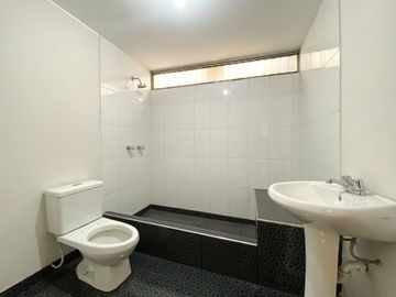 ¡Gran Oportunidad de Inversión en zona comercial en Santa Anita!!🏡✨