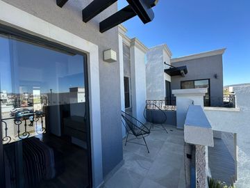 En venta casa de tres recamaras con cisterna al sur de Pachuca.