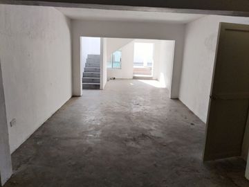 Casa en Venta Col Trabajadores, Santa Catarina