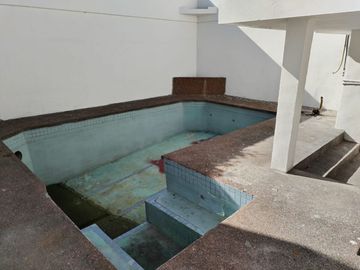 Casa en Venta Col Trabajadores, Santa Catarina