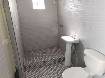 Casa en Venta Col Trabajadores, Santa Catarina
