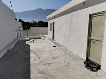 Casa en Venta Col Trabajadores, Santa Catarina