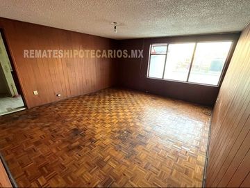 Casa en venta en San Mateo Atenco de Remate Bancario