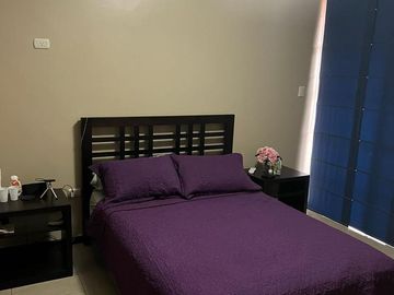 VENTA - HERMOSA CASA EN TERRANOSTRA - MASTER BAÑO W.CLOSET A/C,  2 DORMITORIOS CON BAÑO COMPARTIDO A/C - PISCINA