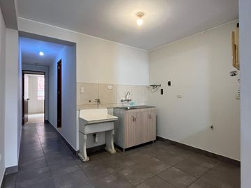 Bonito Dpto. En Venta Sjm 3Er. Piso - 