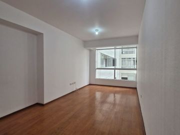 Se Vende Departamento + cochera y deposito en Lince