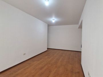 Se Vende Departamento + cochera y deposito en Lince