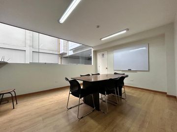 Se Vende Departamento + cochera y deposito en Lince