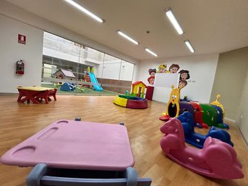 Se Vende Departamento + cochera y deposito en Lince