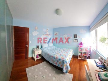 Venta Hermoso Departamento Con Cocheras Y Deposito En Surco