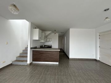 ¡Venta de Dúplex de Playa en Condominio Nueva Asia!
