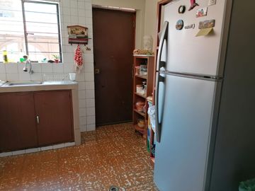 Urb. Los Jardines 160m2 casa en venta.