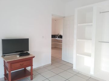 A 5 MIN APROX. DE LA PLAYA (EN AUTO). DEPTO EN VENTA, LOS CABOS